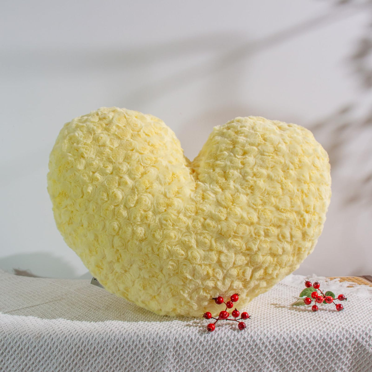 16" Creamy Pearl White Heart Pillow, Luxury 600GSM Rose Textured Faux Rabbit Fur, Super Matte Soft Aesthetic Decorative Throw Pillow for Couch Bed Sofa, Neutral Home Decor Heart Cushion