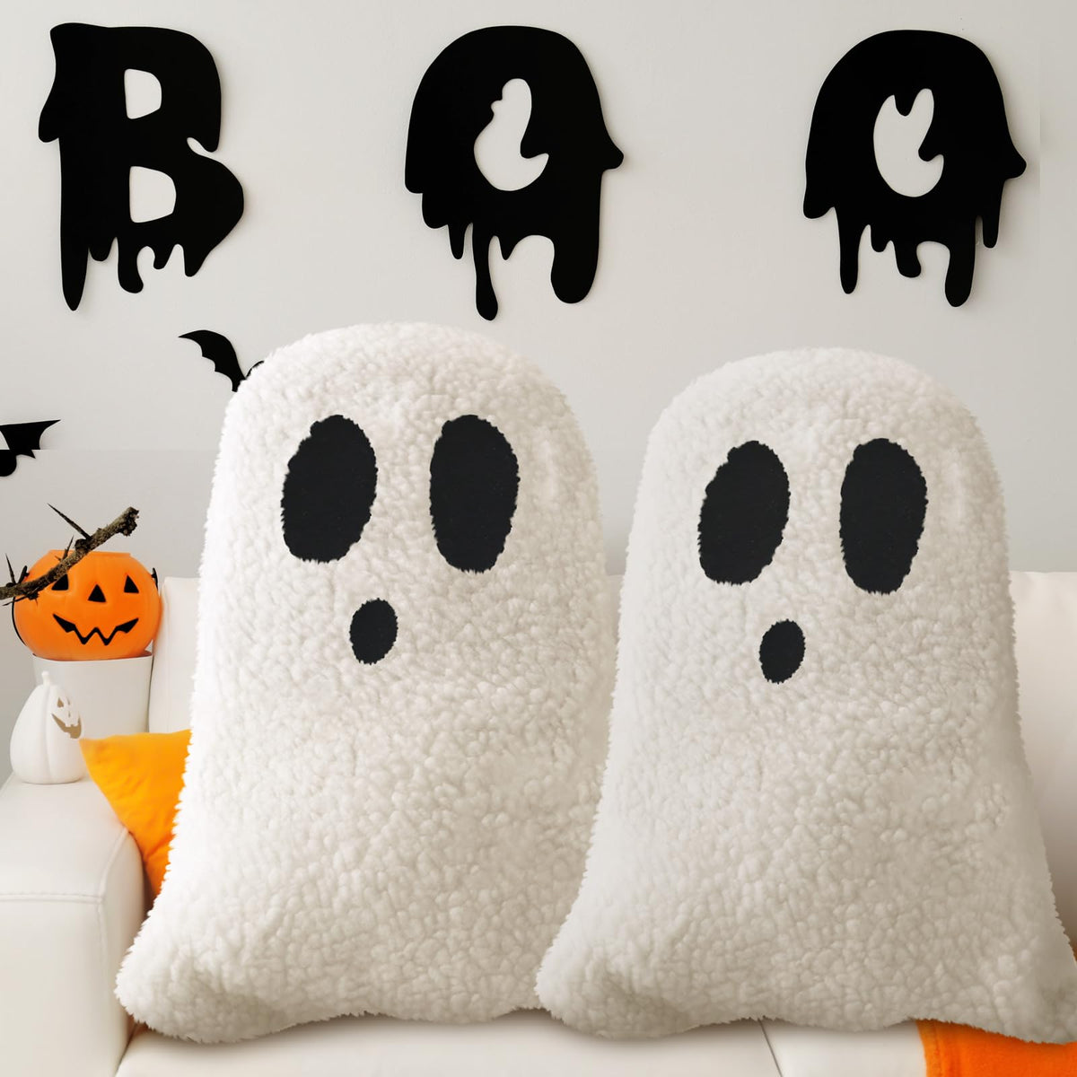 Kigley 2 Pcs 2 Pcs Halloween Ghost Throw Pillows, 11.81 x 7.87 Inch