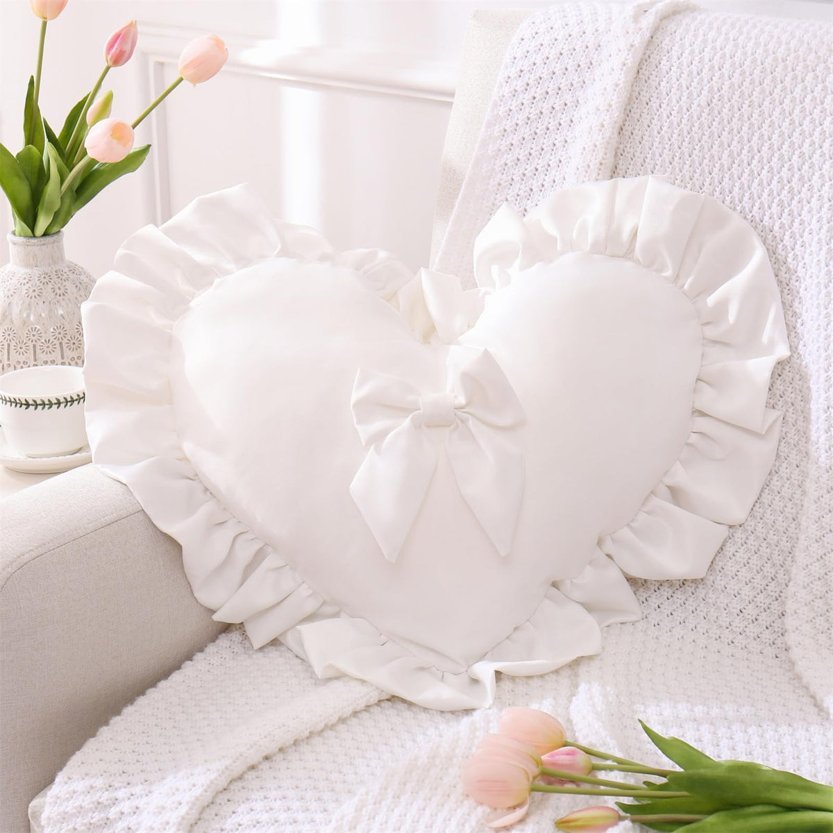 MOJUN Black Heart Pillow, Soft Heart Shaped Pillow with Bow Ruffle Design Love Room Decor Pillows for Sofa Bed Chair Cute Heart Shaped Throw Pillow Cushion for Bedroom Living Room