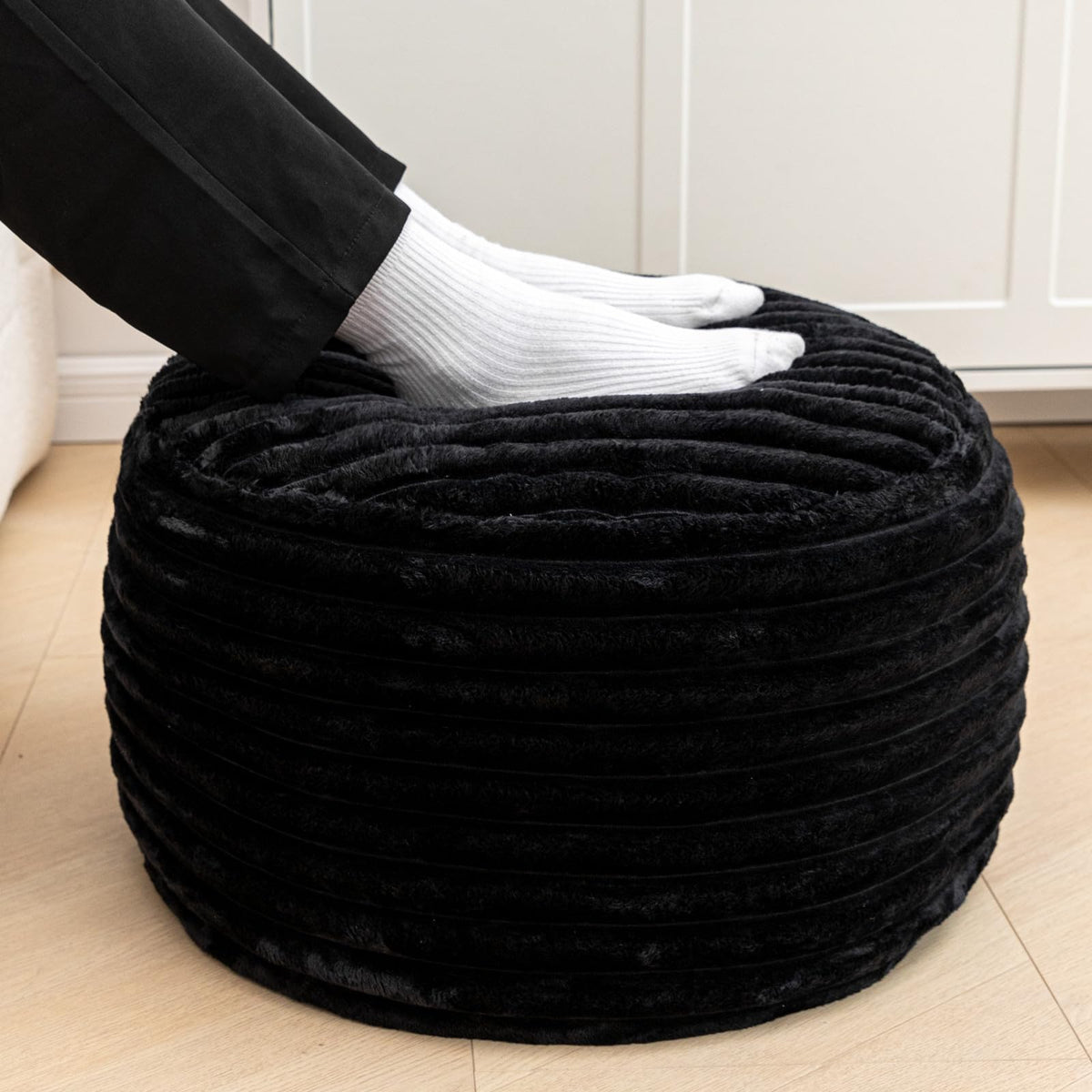 Asuprui Pouf Ottoman Unstuffed Ottoman Foot Rest No Filler Floor Pouf Soft Foot Stool 20x20x12 Inches Fuzzy Chair Floor Chair with Storage for Living Room Bedroom White