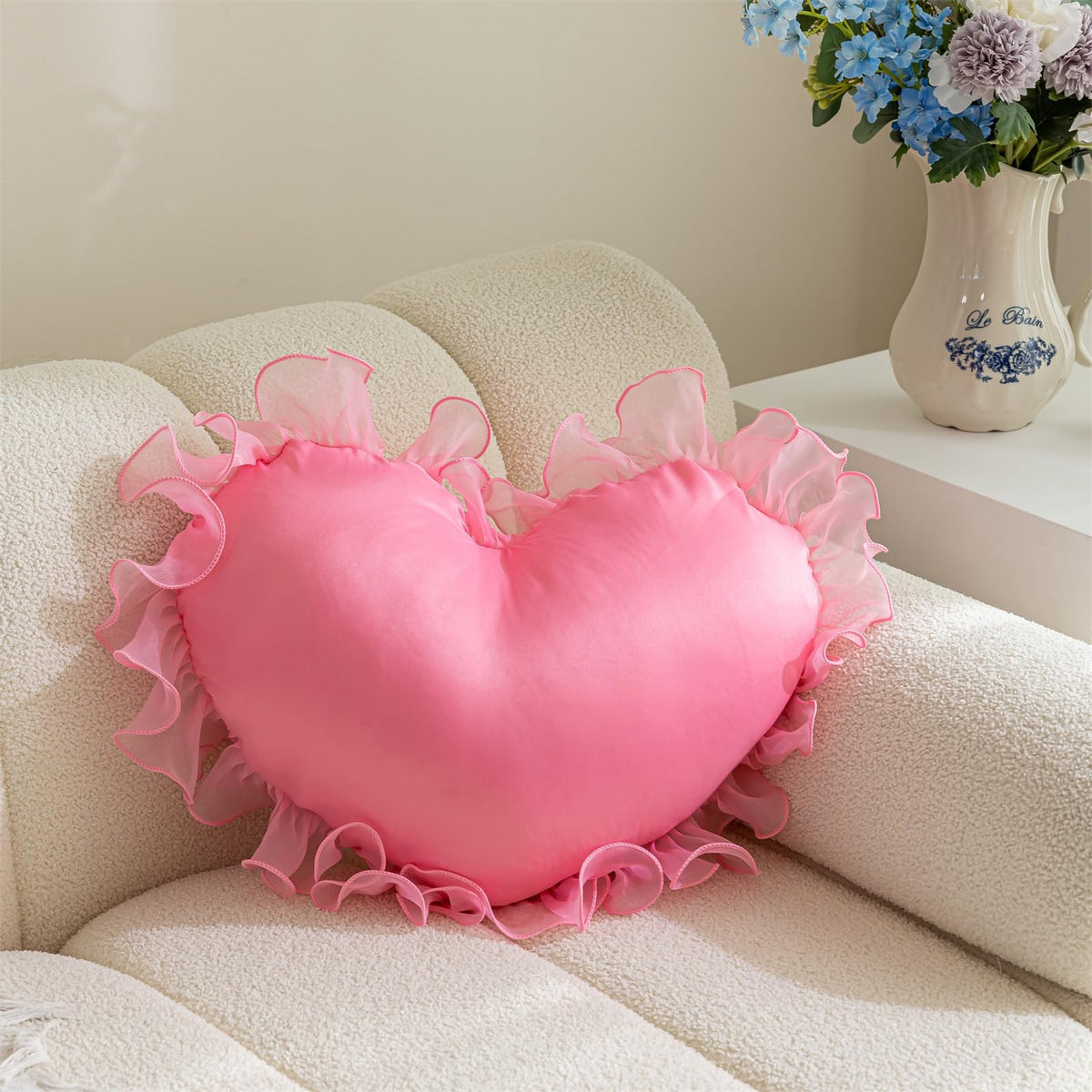 MOJUN Black Heart Pillow, Soft Heart Shaped Pillow with Bow Ruffle Design Love Room Decor Pillows for Sofa Bed Chair Cute Heart Shaped Throw Pillow Cushion for Bedroom Living Room