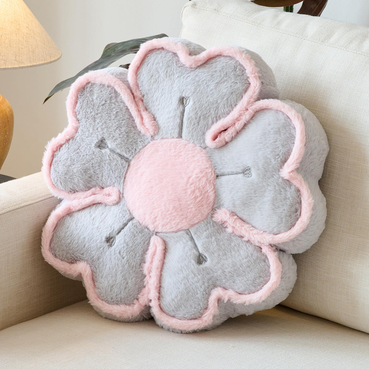 Flower Shaped Decorative Throw Pillow Cushion for Bed Couch, Cute Flower Plush Throw Pillows Home Decor Floor Pillow Seating Cushions (Beige, 13.7 Inches)