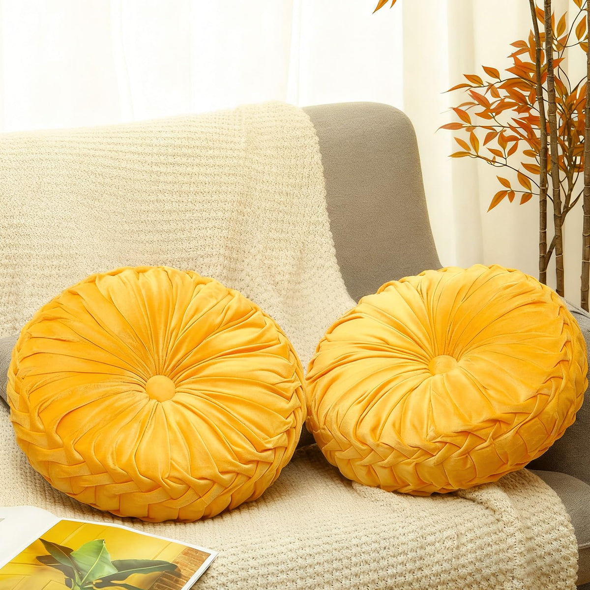 Beeveer 2 Pcs Round Throw Pillows Velvet Pleated Pillows, Ivory