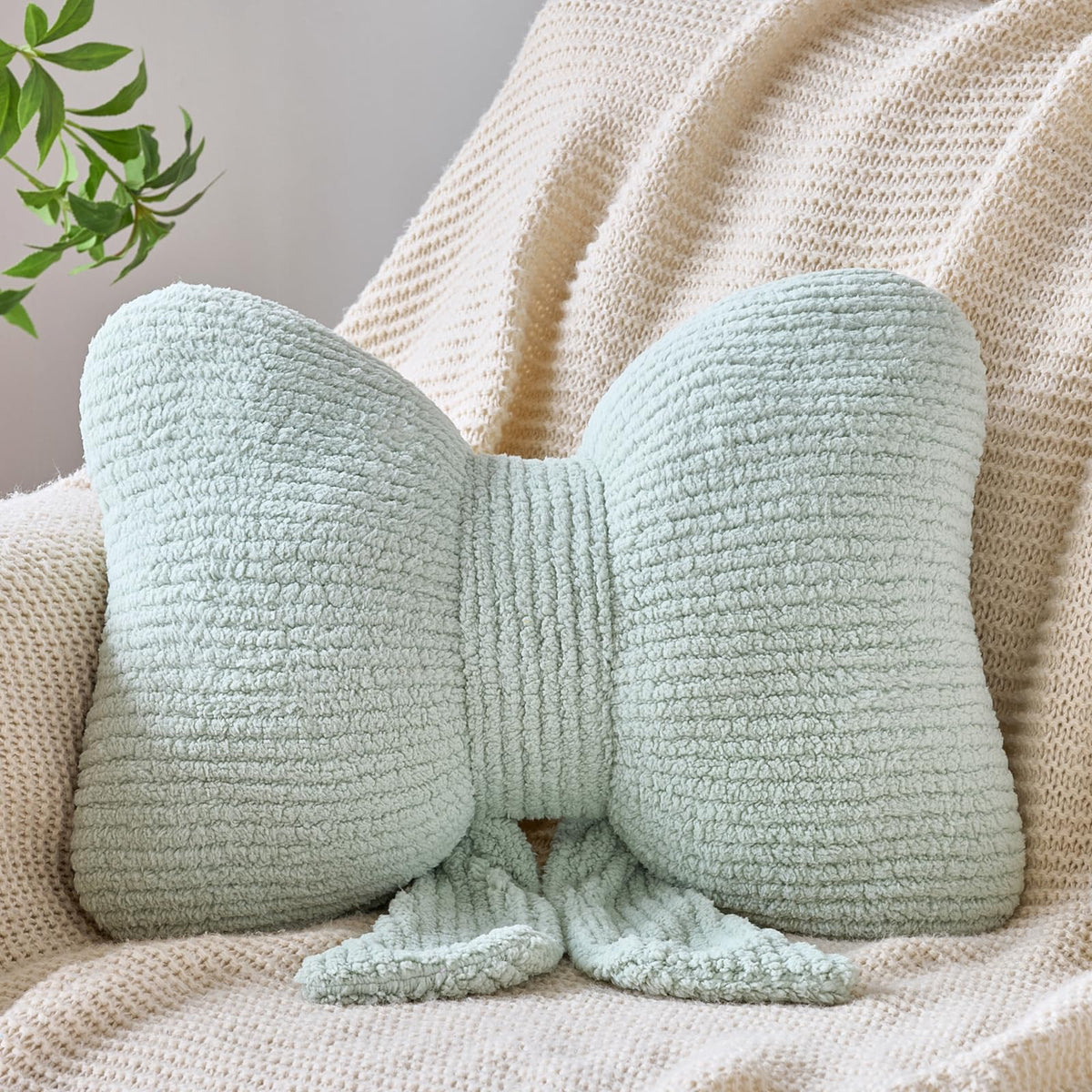 Bow Pillow, Decorative Throw Pillows with Soft Plush, Bow Throw Pillow for Couch Bed, Home Decor Bow Shaped Pillow for Bedroom Living Room (White, 12 Inches)