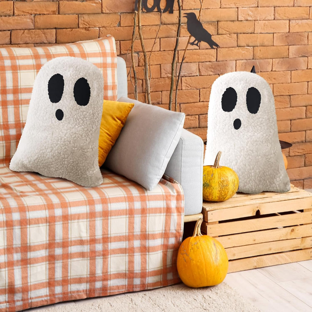 Kigley 2 Pcs 2 Pcs Halloween Ghost Throw Pillows, 11.81 x 7.87 Inch