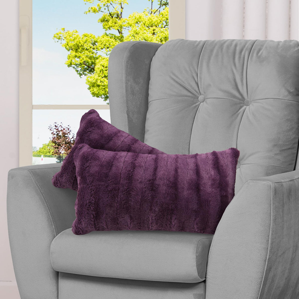 Cheer Collection Faux Fur Throw Pillows - Decorative Pillows for Couch, Bed Throw Pillows, Blue Accent Pillows for Bedroom or Living Room Aesthetic, Set of 2 Furry Throw Pillows, 20" x 20"