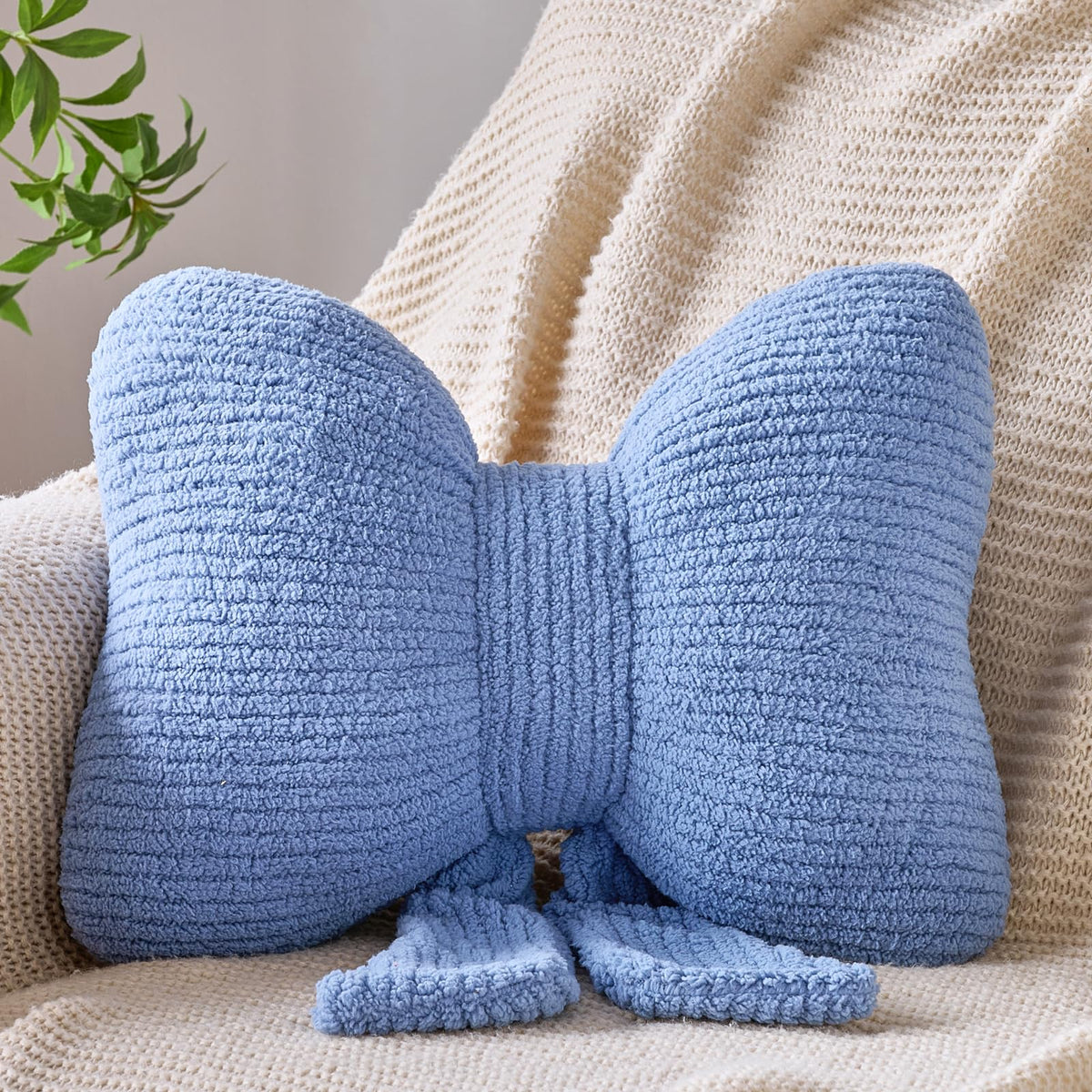 Bow Pillow, Decorative Throw Pillows with Soft Plush, Bow Throw Pillow for Couch Bed, Home Decor Bow Shaped Pillow for Bedroom Living Room (White, 12 Inches)