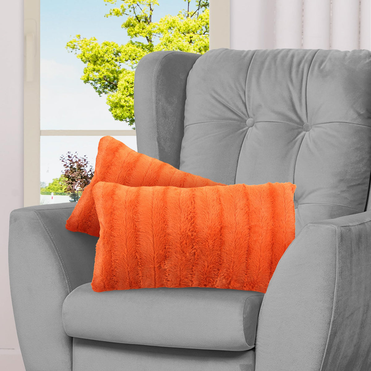 Cheer Collection Faux Fur Throw Pillows - Decorative Pillows for Couch, Bed Throw Pillows, Blue Accent Pillows for Bedroom or Living Room Aesthetic, Set of 2 Furry Throw Pillows, 20" x 20"
