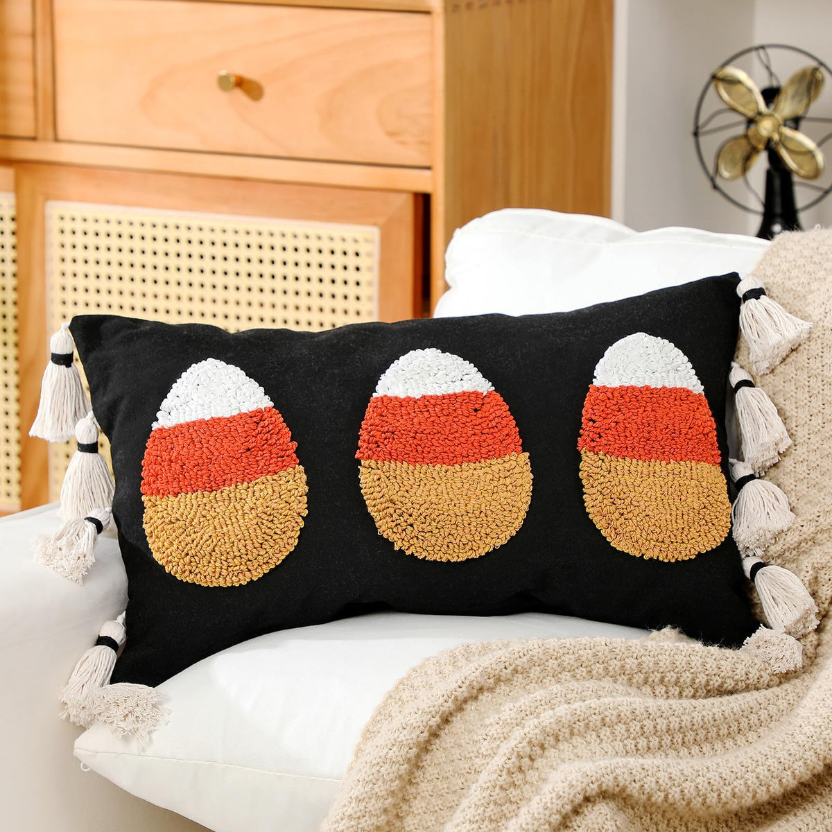 Yuntau Halloween Lumbar Pillow Covers, 12 x 20 Inch Boo Throw Pillow Case
