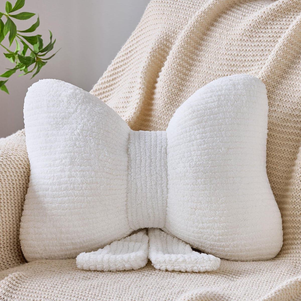 Bow Pillow, Decorative Throw Pillows with Soft Plush, Bow Throw Pillow for Couch Bed, Home Decor Bow Shaped Pillow for Bedroom Living Room (White, 12 Inches)