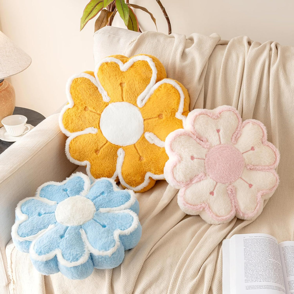 Flower Shaped Decorative Throw Pillow Cushion for Bed Couch, Cute Flower Plush Throw Pillows Home Decor Floor Pillow Seating Cushions (Beige, 13.7 Inches)
