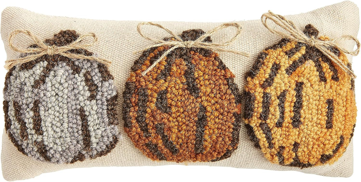 Mu dPie Fall Mini Hooked Pillow, Pumpkin Trio, 6" x 12"